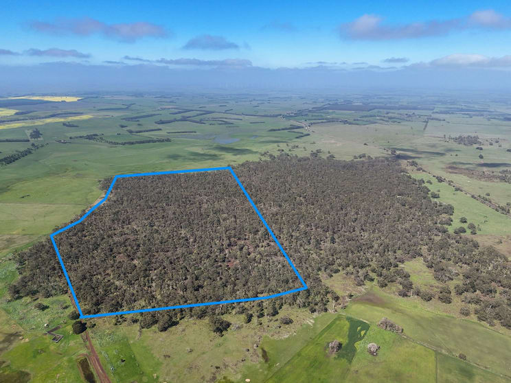 Click to view all images - Delaney's Road Buckley Swamp VIC 3301 - Image 1