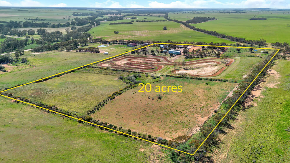 Click to view all images 36 Mary Lane Cambrai SA 5353 - Image 2