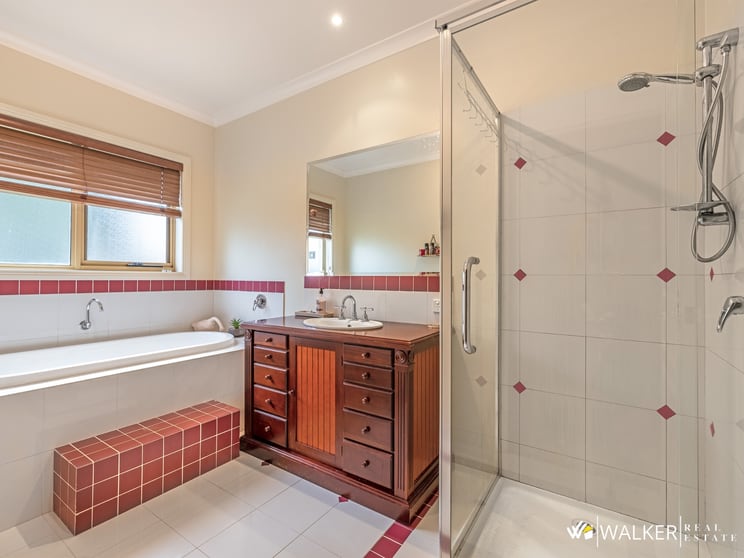 Click to view all images 1416 Finlay Road Tongala VIC 3621 - Image 3