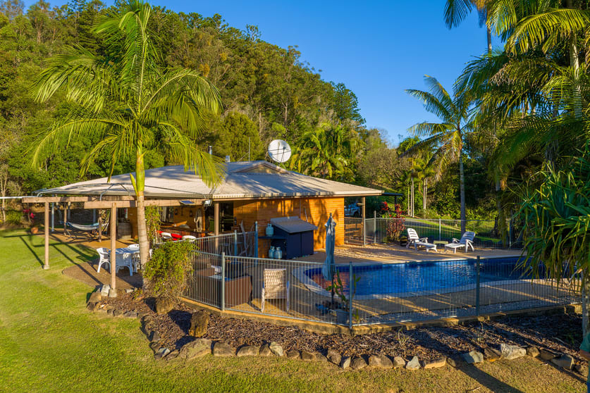 Click to view all images 62 Window Road Canina QLD 4570 - Image 2