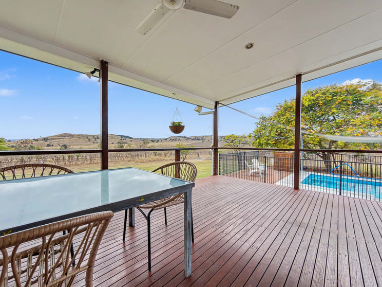 Click to view all images 453 Eichmanns Road Thangool QLD 4716 - Image 3