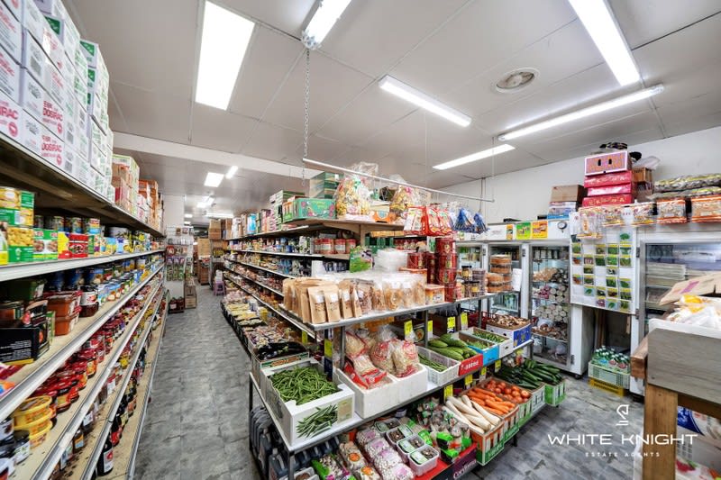 Click to view all images Shop 1/302 Hampshire Road Sunshine North VIC 3020 - Image 3
