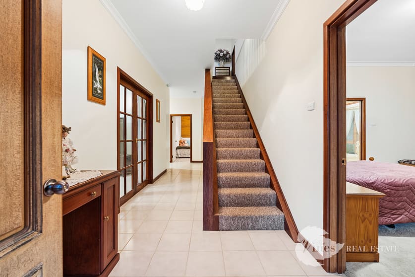 Click to view all images 171 Morrissey Road Bullsbrook WA 6084 - Image 3