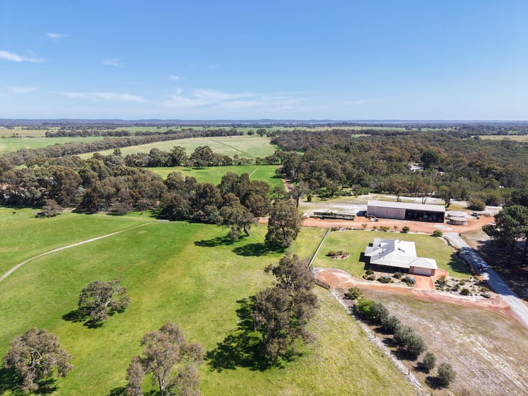 Click to view all images 152 Mounsey Road West Coolup WA 6214 - Image 2