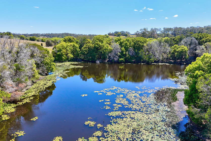 Click to view all images Veteran QLD 4570 - Image 2