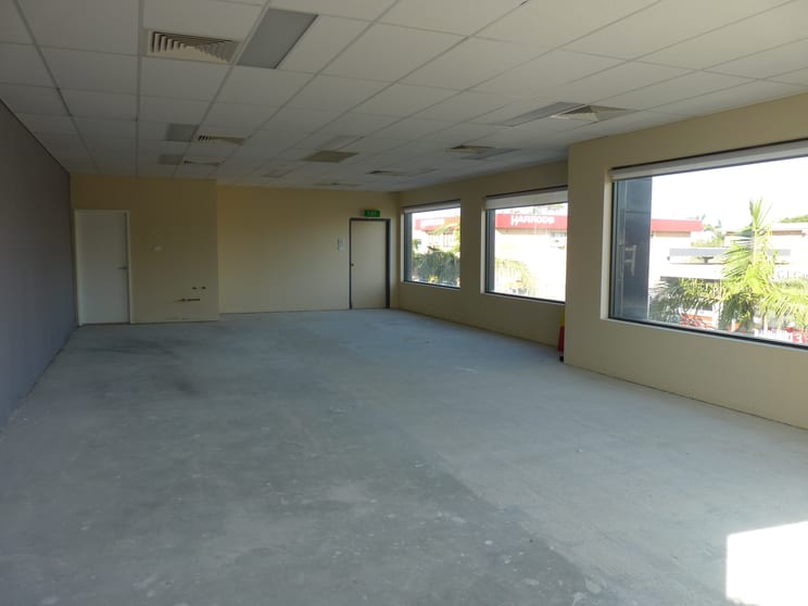 Click to view all images 3/121 Shellharbour Road Warilla NSW 2528 - Image 3