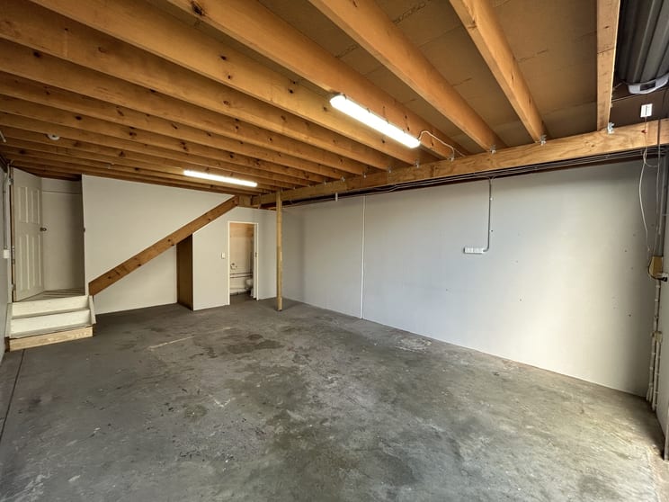 Showrooms / Bulky Goods commercial property for lease at 12/32 Ereton Drive Arundel QLD 4214 Showrooms / Bulky Goods commercial property for lease at 12/32 Ereton Drive Arundel QLD 4214