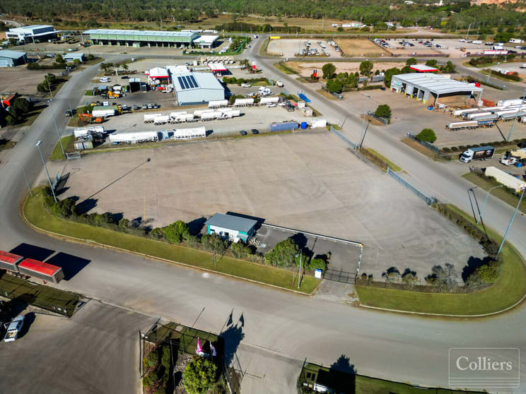 Factory, Warehouse & Industrial commercial property for lease at 15 Curley Circuit Roseneath QLD 4811