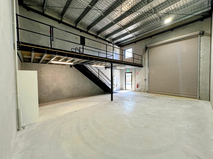Factory, Warehouse & Industrial commercial property for lease at A1/17 Middle Road Hillcrest QLD 4118