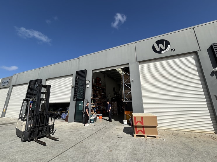 Factory, Warehouse & Industrial commercial property for lease at 20/8 Distribution Court Arundel QLD 4214 Factory, Warehouse & Industrial commercial property for lease at 20/8 Distribution Court Arundel QLD 4214