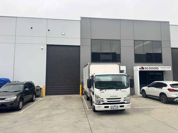 Factory, Warehouse & Industrial commercial property for lease at 7 Tyche Place Clyde North VIC 3978
