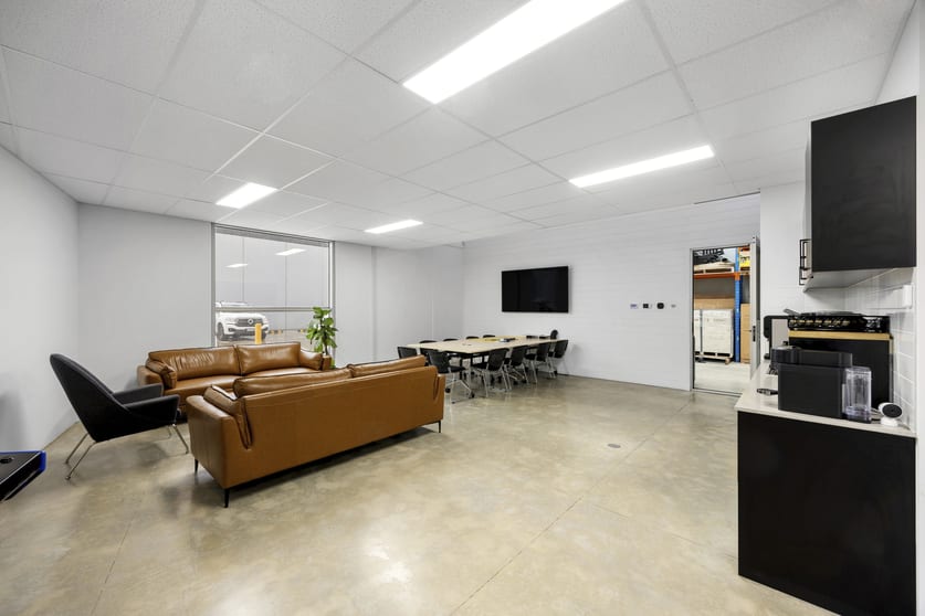 Showrooms / Bulky Goods commercial property for lease at 21/282 Thompson Road North Geelong VIC 3215