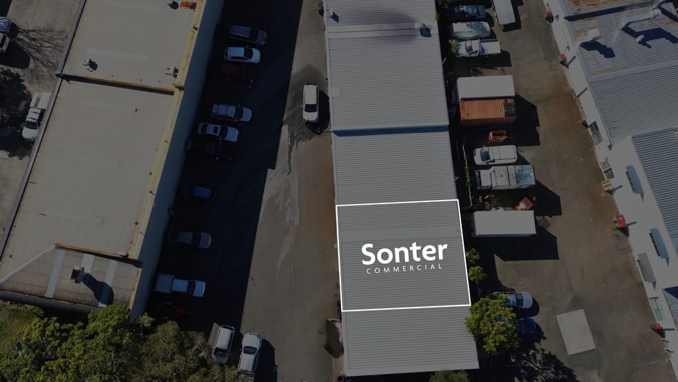 Showrooms / Bulky Goods commercial property for lease at 2/15 Bailey Crescent Southport QLD 4215
