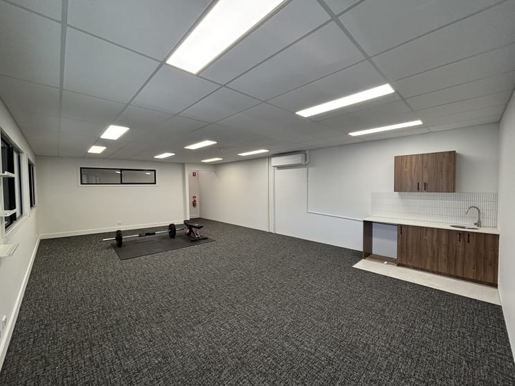 Showrooms / Bulky Goods commercial property for lease at 10/46 Junction Road Burleigh Heads QLD 4220 Showrooms / Bulky Goods commercial property for lease at 10/46 Junction Road Burleigh Heads QLD 4220