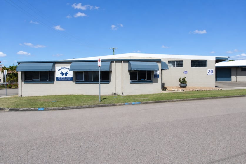 Showrooms / Bulky Goods commercial property for lease at Unit 1/20 Yeatman Street Hyde Park QLD 4812 Showrooms / Bulky Goods commercial property for lease at Unit 1/20 Yeatman Street Hyde Park QLD 4812