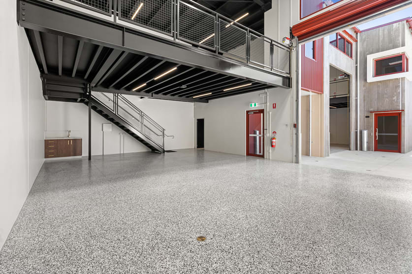 Factory, Warehouse & Industrial commercial property for lease at 2/19 Margaret Street Southport QLD 4215 Factory, Warehouse & Industrial commercial property for lease at 2/19 Margaret Street Southport QLD 4215