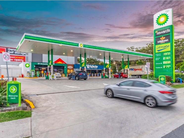 Shop & Retail commercial property for sale at 383 Southport-Nerang Road Molendinar QLD 4214 Shop & Retail commercial property for sale at 383 Southport-Nerang Road Molendinar QLD 4214