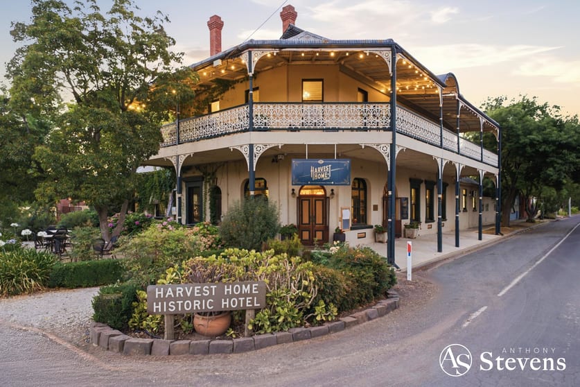 Hotel, Motel, Pub & Leisure commercial property for sale at 1-3 Bank Street Avenel VIC 3664 Hotel, Motel, Pub & Leisure commercial property for sale at 1-3 Bank Street Avenel VIC 3664