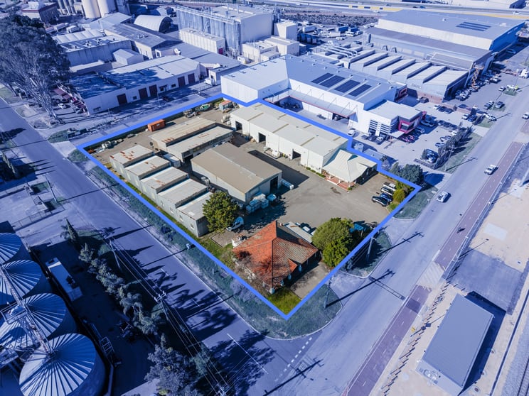 Factory, Warehouse & Industrial commercial property for sale at 28-32 Railway Parade Welshpool WA 6106