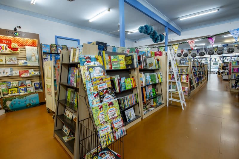 Megs Bookshop - Port Pirie