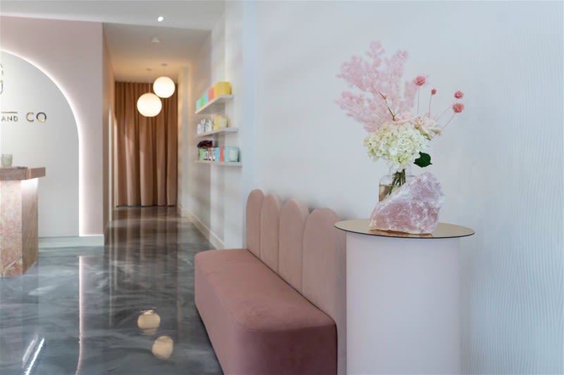 Luxurious Beauty Salon for Sale near Chadstone Ref: 17150 Luxurious Beauty Salon for Sale near Chadstone Ref: 17150