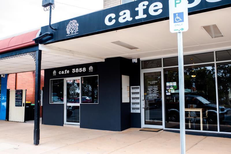Fully Licensed Cafe, Heavy Tourist Area In Heyfield.