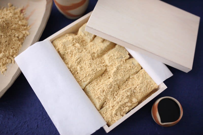 Globally Renowned Japanese Dessert Brand Kamakura Warabi-Mochi Franchise Opportunity Globally Renowned Japanese Dessert Brand Kamakura Warabi-Mochi Franchise Opportunity