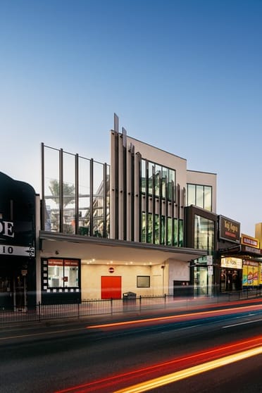 Exceptional entertainment hub & freehold for sale AF1486