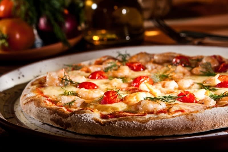 Successful Pizza Shop with Loyal Customer Base  No Competition [2411012]