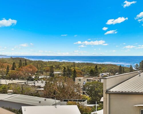 Luxury Resort Investment: Price Reduction and High Returns Await You