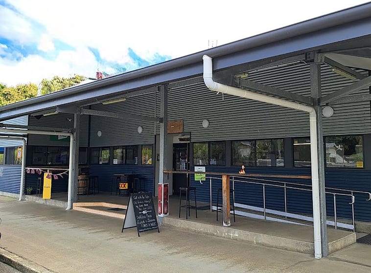 North QLD Hotel Investment - 136hi North QLD Hotel Investment - 136hi