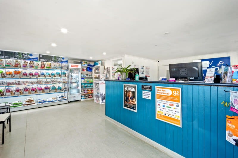 Longstanding Small Animal Veterinary Practice with Loyal Clientele & Modern Facilities Longstanding Small Animal Veterinary Practice with Loyal Clientele & Modern Facilities