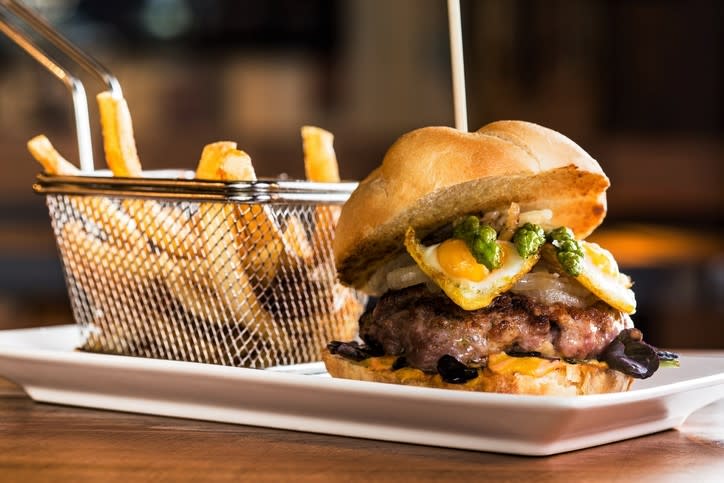 Burger Shop  $13,000$14,000 Takings Per Week | Low Rent [2607022]