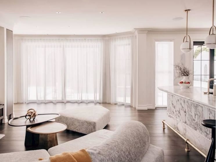 Premium Window Furnishings Showroom - $967K Sales Premium Window Furnishings Showroom - $967K Sales