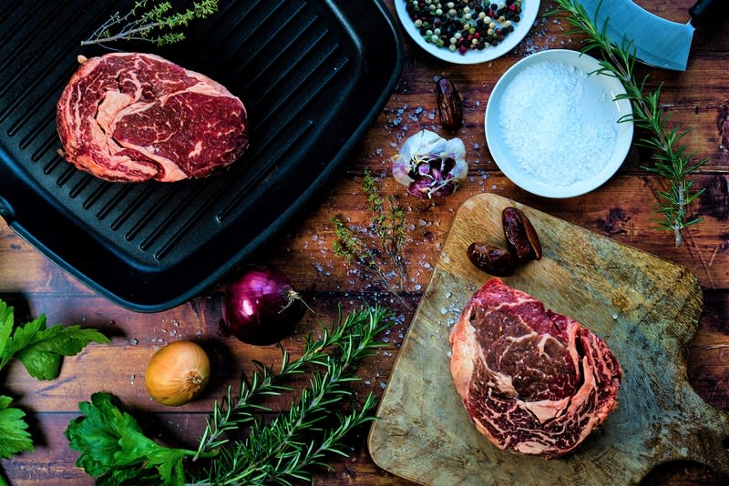 Established Butcher & Seafood Business  Fantastic Location & Excellent Setup [2609211]