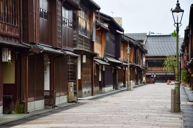 Developed from a Castle Town, You Can Still Enjoy Historic Streetscapes Today
