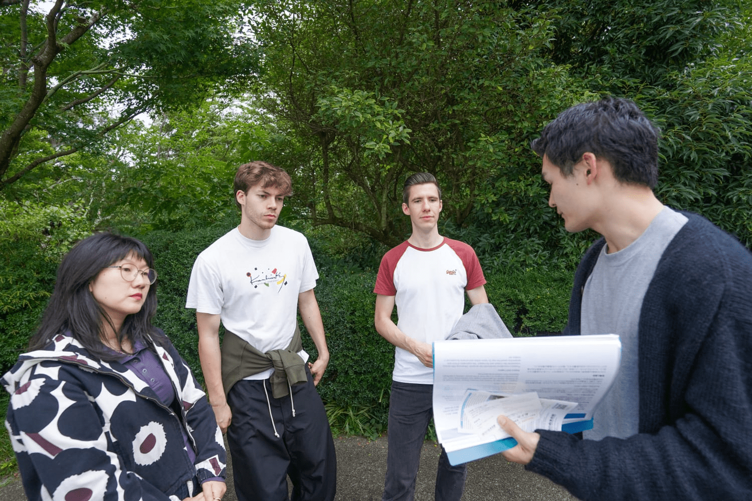 Enjoy each tourist destination more deeply with guided explanations