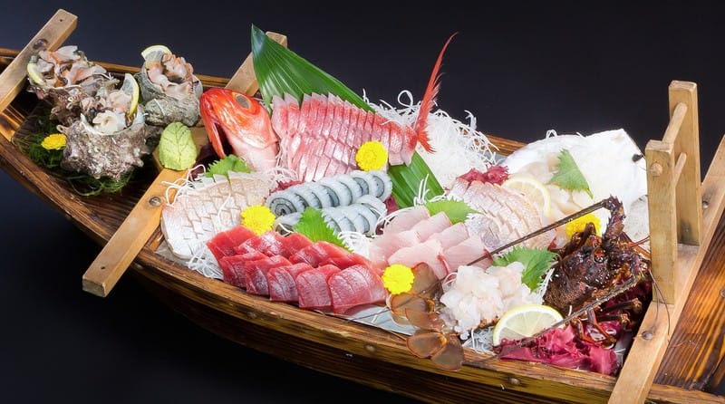 Facing the Sea, You Can Taste Exquisite Seafood That Varies by Season