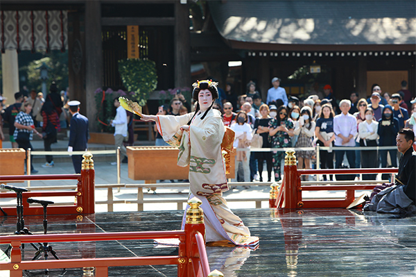 Grand Spring Festival at Meiji Shrine1