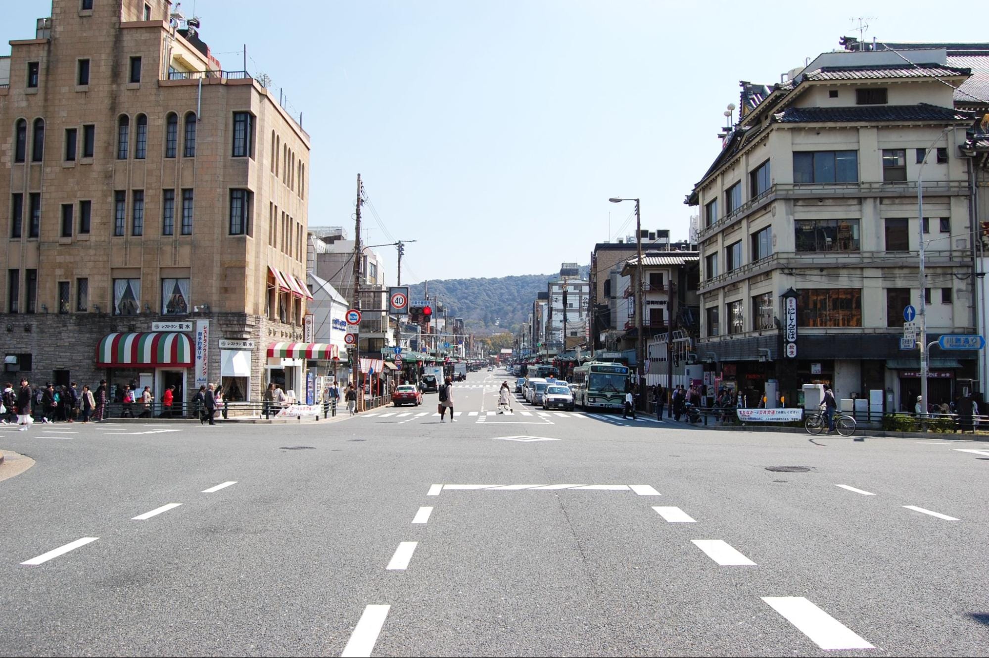 The Atmosphere is Completely Different North and South of Shijo Street