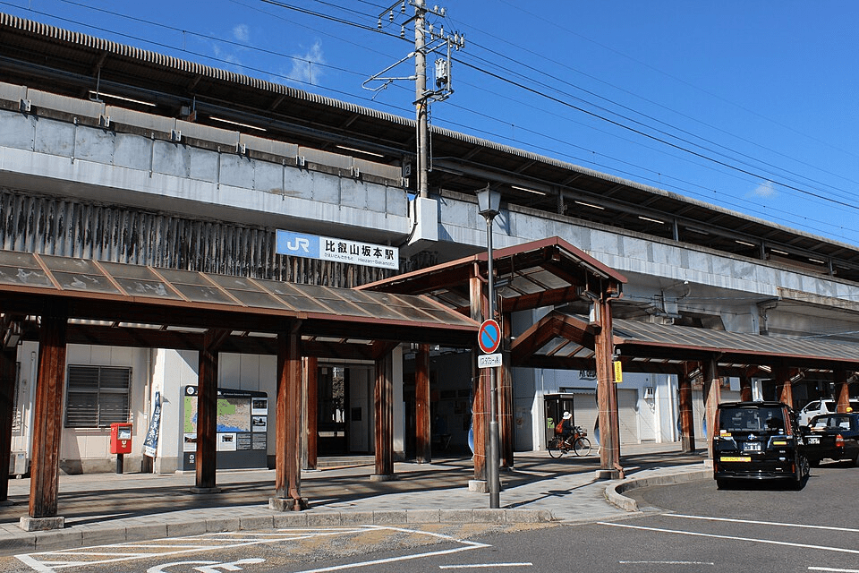 Japan's Longest Cable Car to Sakamoto-hieizanguchi Station