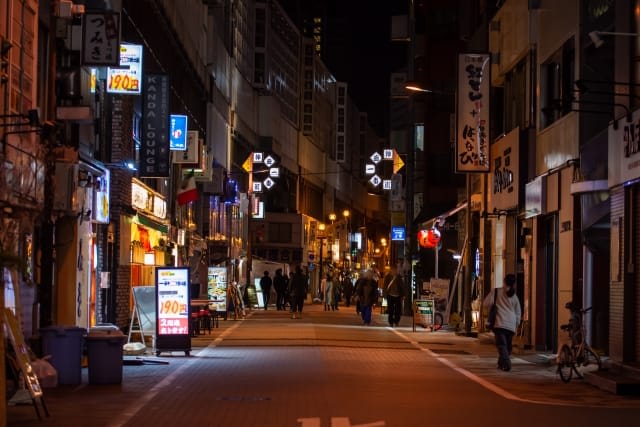 A Historic District Retaining Old Town Atmosphere Even Within Tokyo