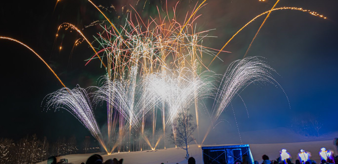 Rusutsu Resort New Year's Eve Fireworks & Torchlight Skiing