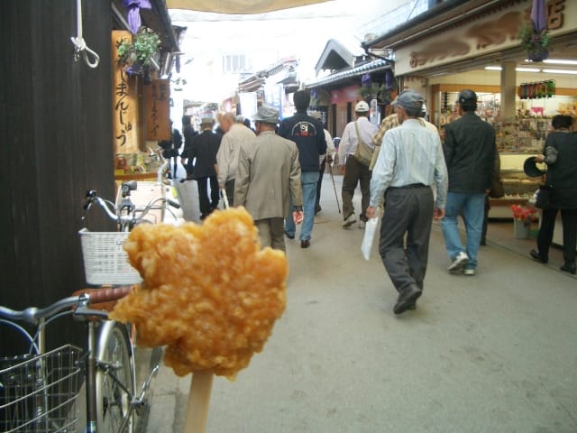 The Author Recommends "Food Walking" That Can Be Enjoyed in Miyajima