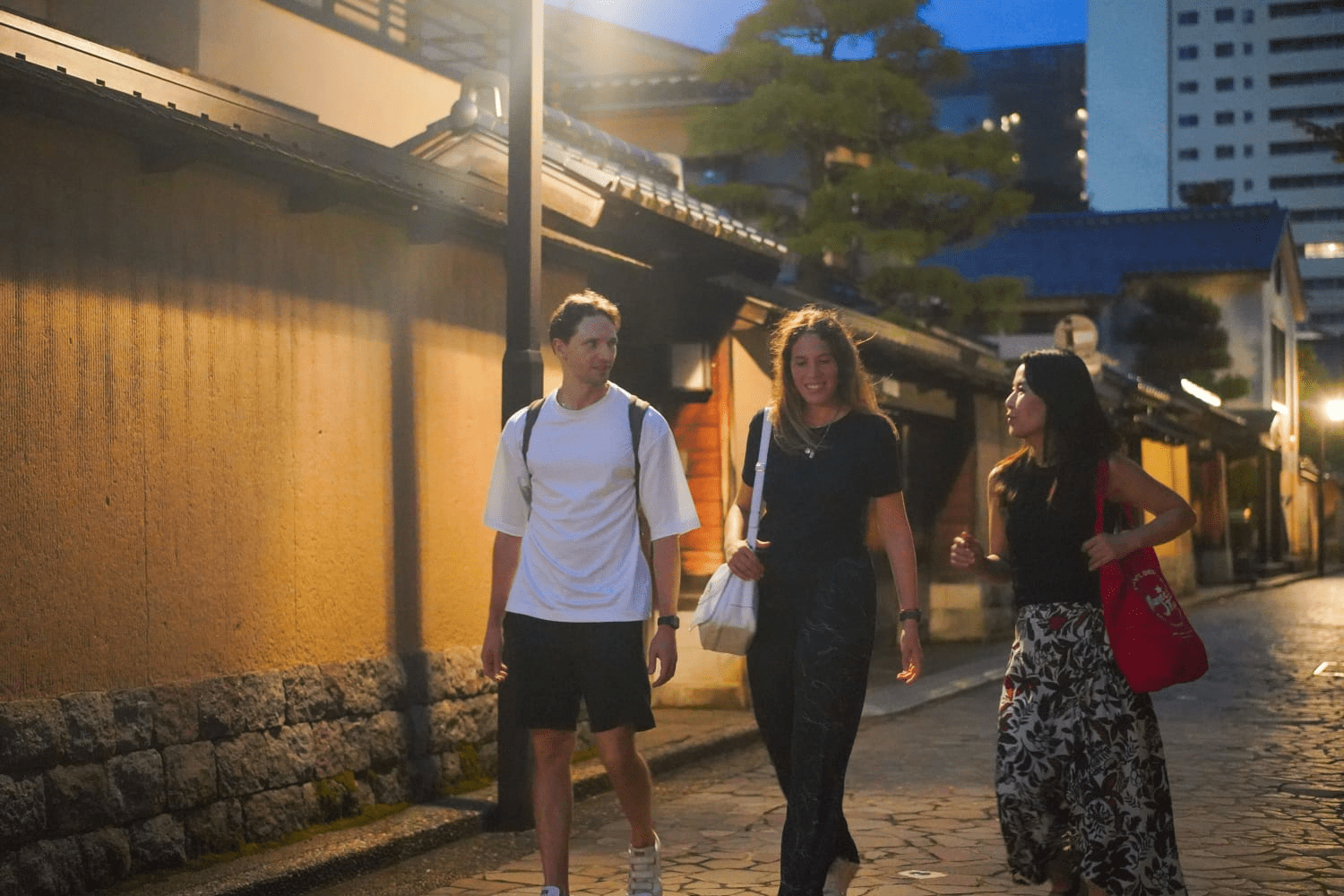 Tours Guided by Locals to Other Historical Streets are Also Recommended!