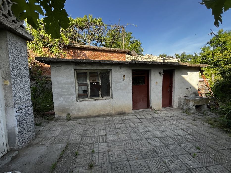 Къща в село Чешнегирово село Чешнегирово