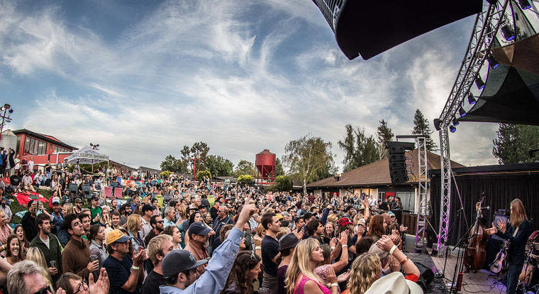 Live At Lagunitas Brewing Co