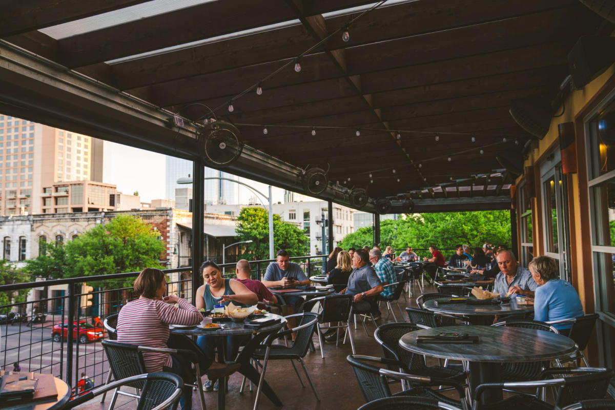 The Best Patio Bars Restaurants In Austin