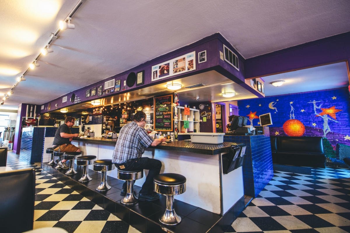 7 Classic Spots For Breakfast