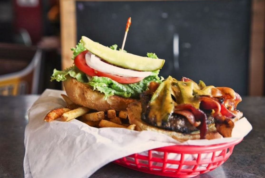 The Tastiest Bar Food in Austin